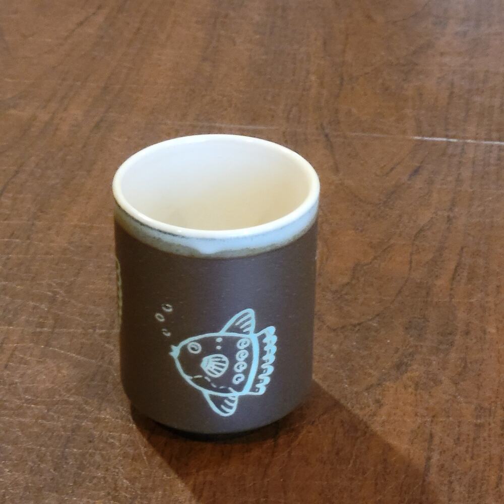 Japanese Style Earthenware Stoneware Sushi Tea Cup - Fish Motif